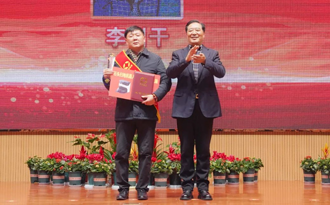 쿵F(tun)2022ȿY(ji)2023깤